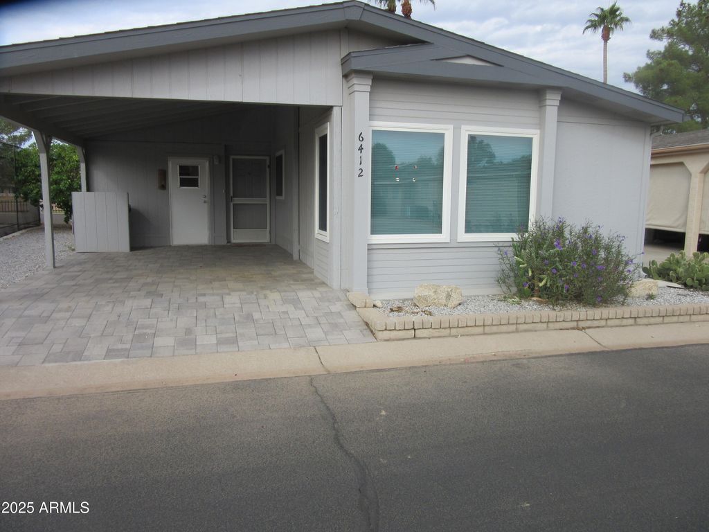 Photo of 6412 S Oakmont Drive, Chandler, AZ 85249 (MLS # 6932595)