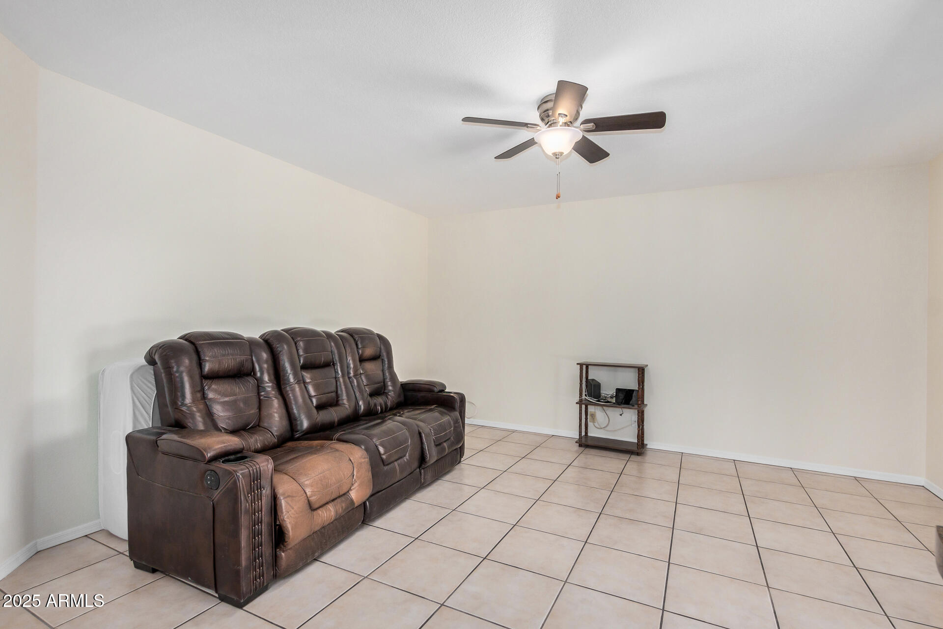 8004 W SIERRA VISTA Drive