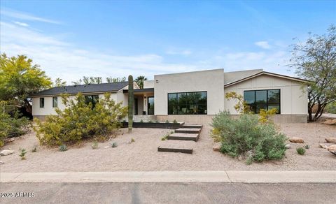 4035 E MCDONALD Drive Phoenix AZ 85018