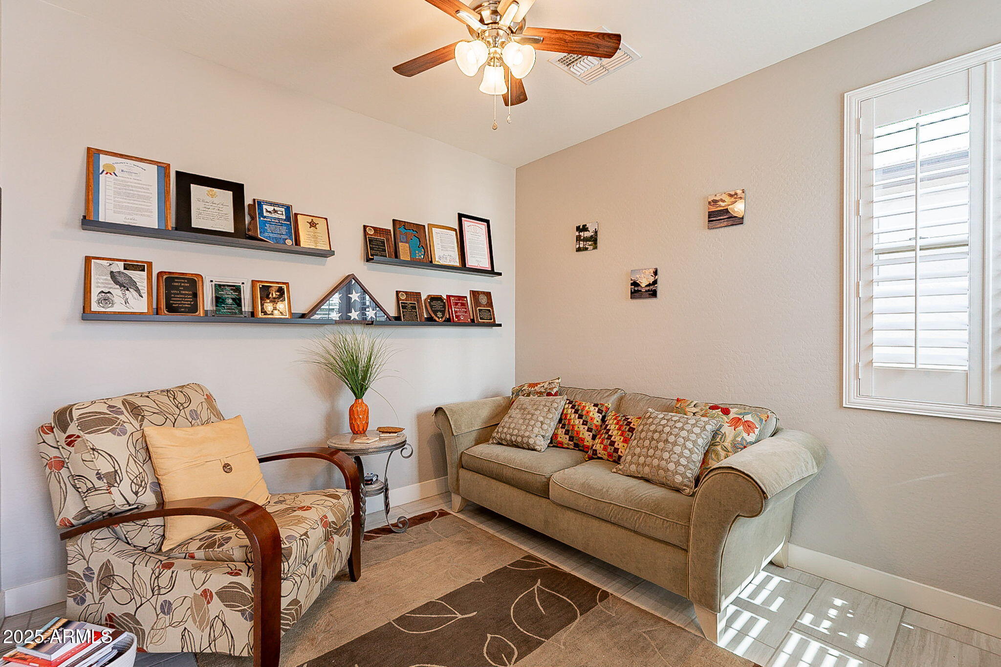 Homes 3 1476 W SONOQUI Boulevard