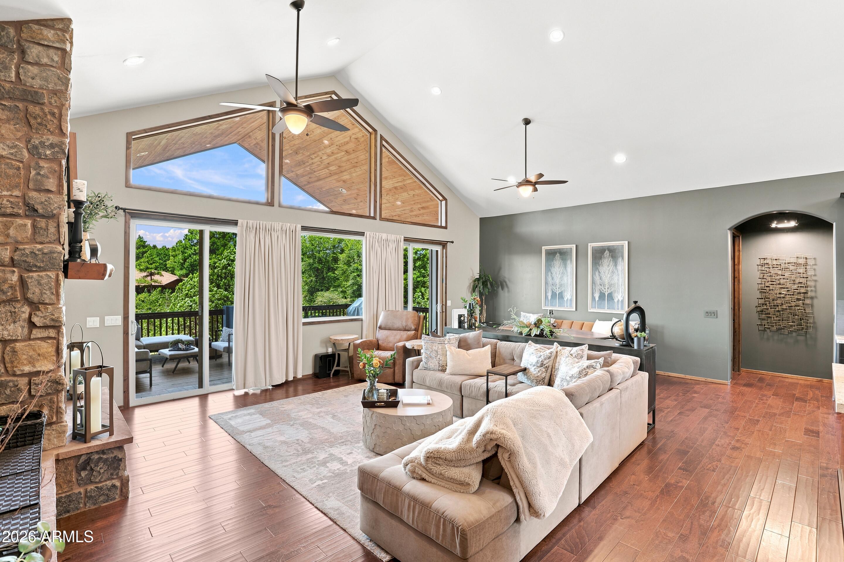 2405 E SCARLET BUGLER Circle