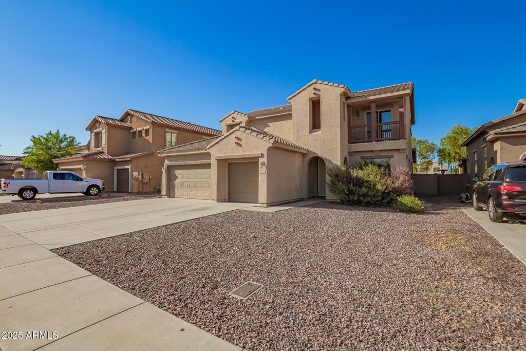 Photo of 12160 W Chase Lane, Avondale, AZ 85323 (MLS # 6925088)