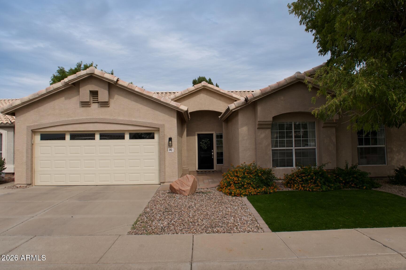 642 E IRONWOOD Drive
