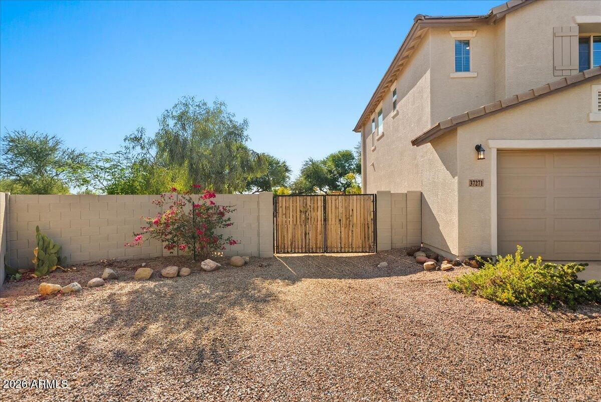 Properties 3 37271 W MONDRAGONE Lane