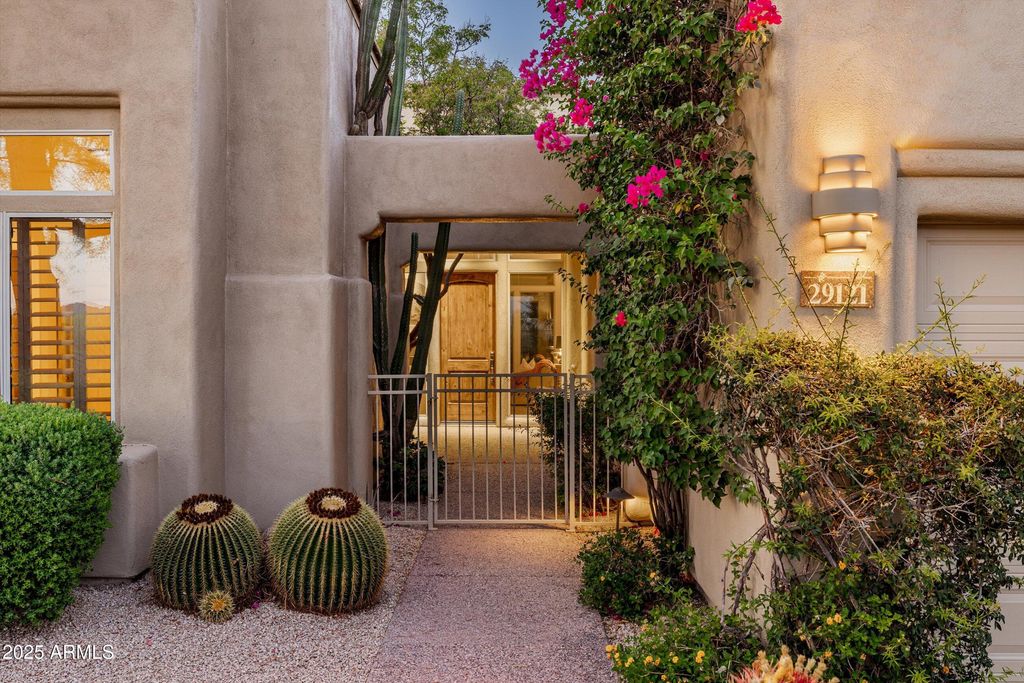 Photo of 29121 N 111th Street, Scottsdale, AZ 85262 (MLS # 6887954)