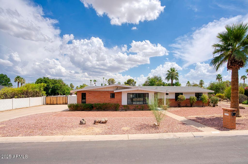 Photo of 315 W Llano Drive, Litchfield Park, AZ 85340 (MLS # 6896526)