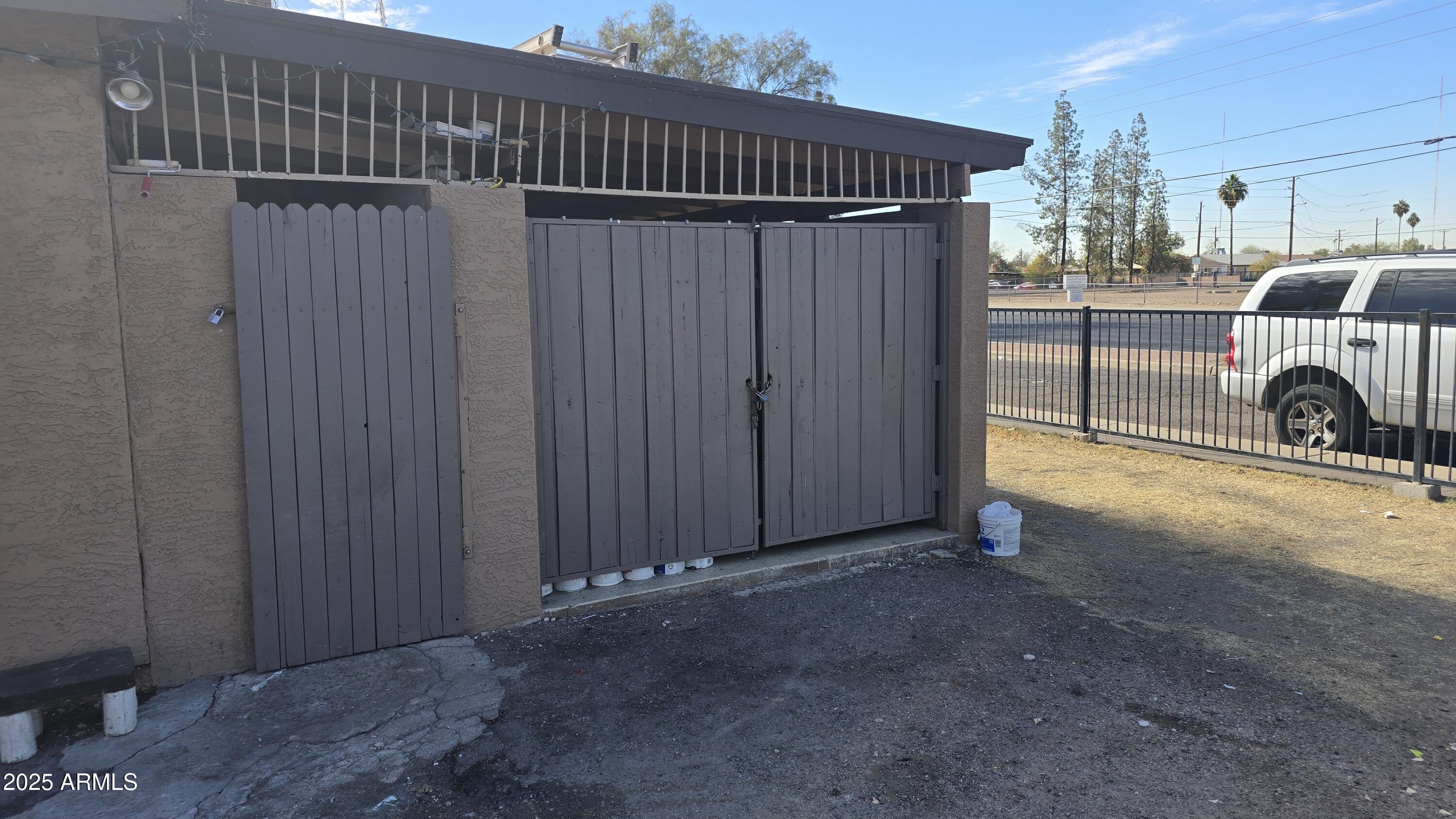 WILSHIRE MANOR UNIT 2 - Residential Income