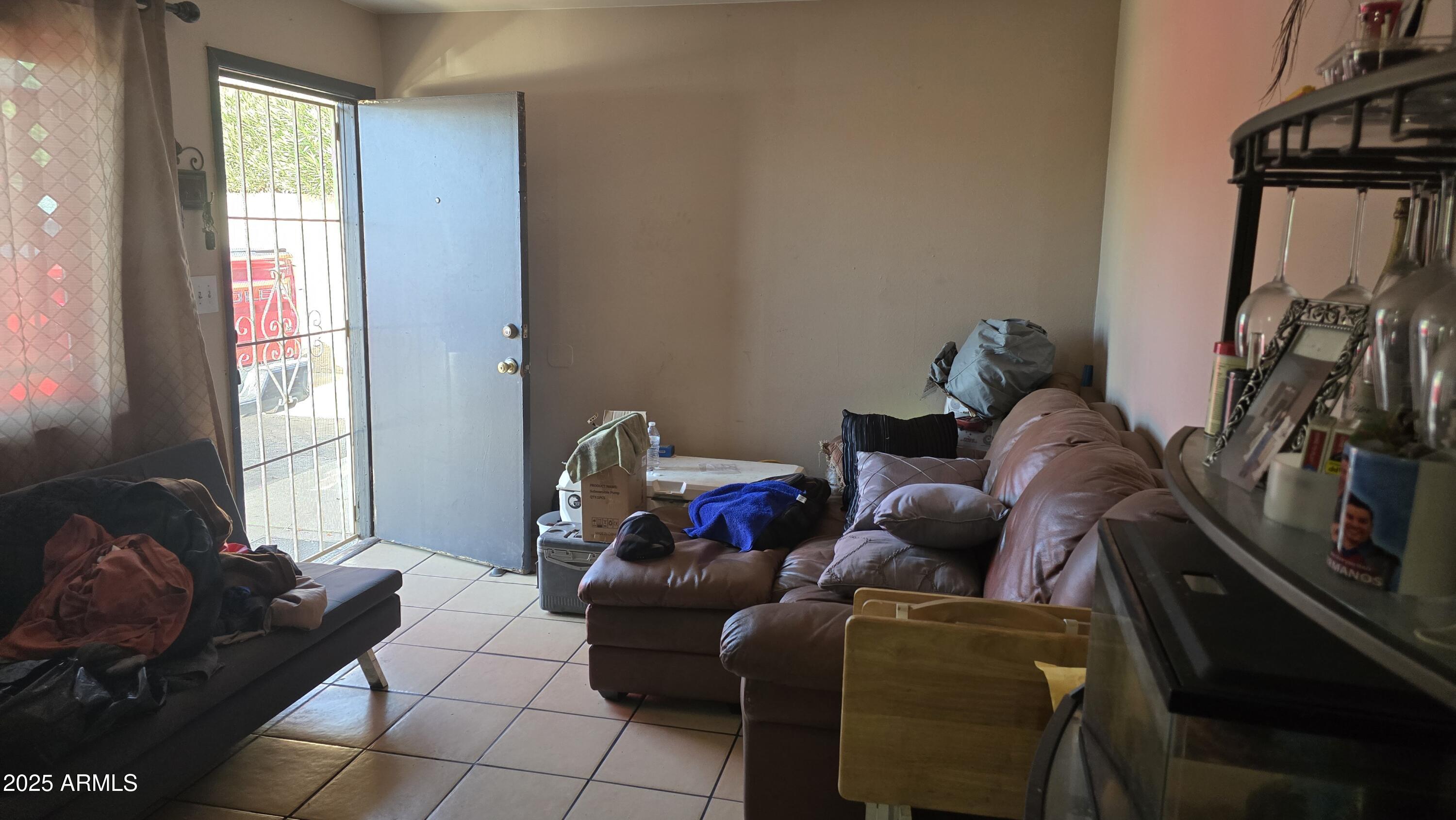 WILSHIRE MANOR UNIT 2 - Residential Income
