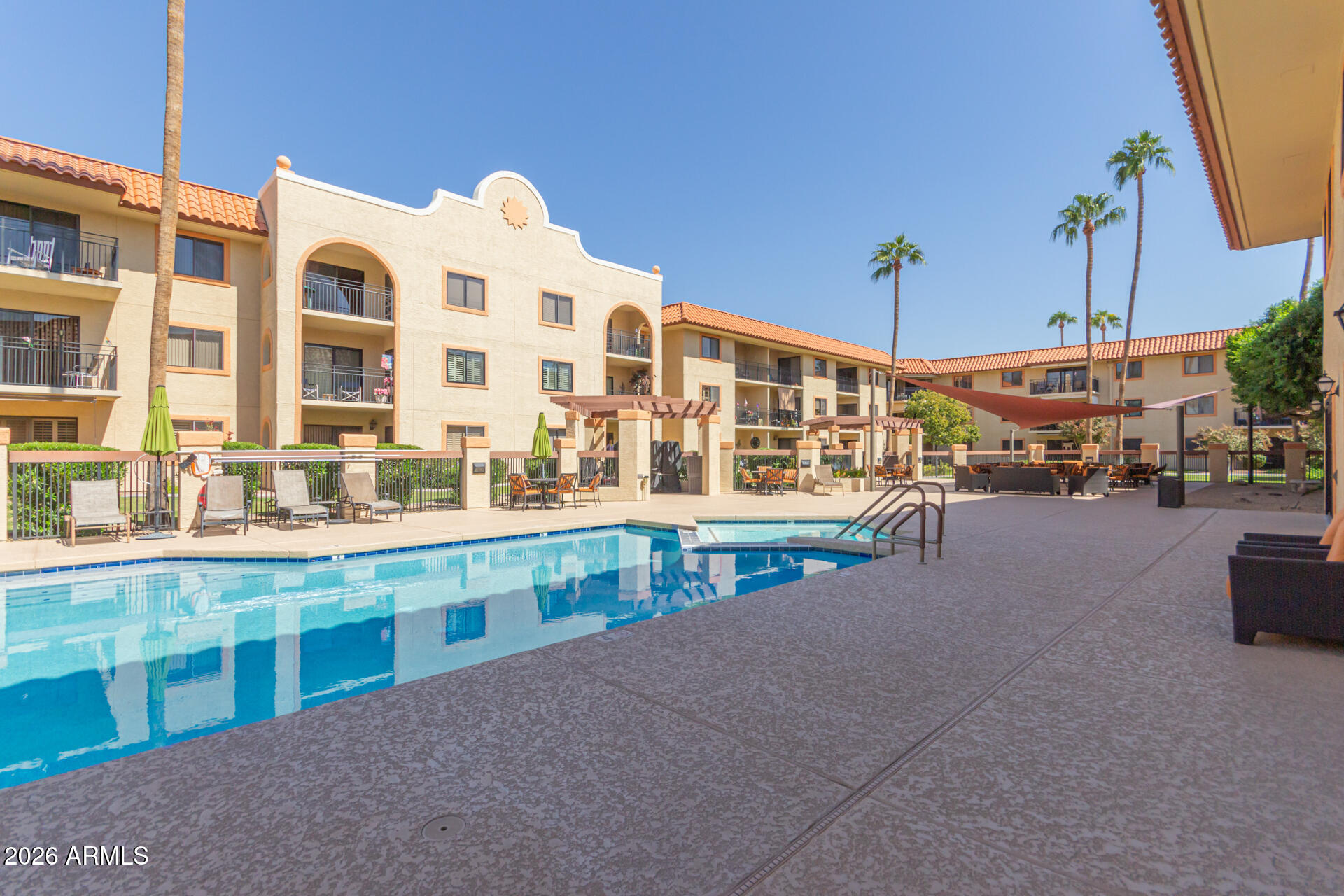 10330 W THUNDERBIRD Boulevard B110