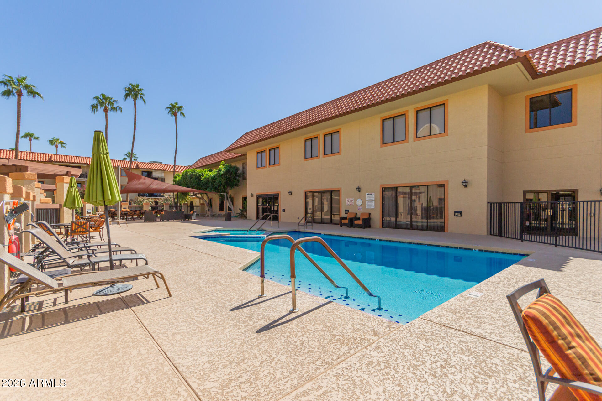 10330 W THUNDERBIRD Boulevard B110