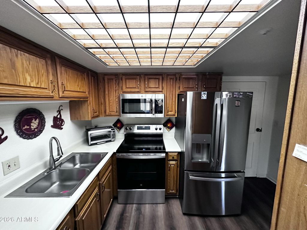 Photo of 10330 W Thunderbird Boulevard #B110, Sun City, AZ 85351 (MLS # 6975274)