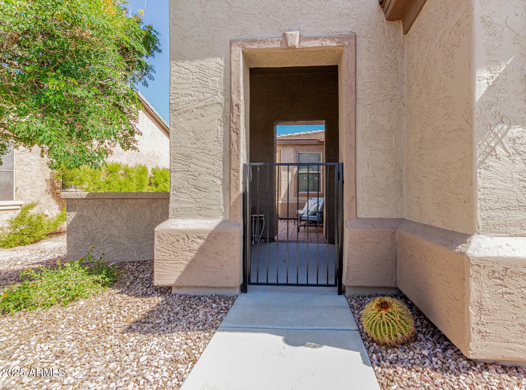 12390 W HEDGE HOG Place