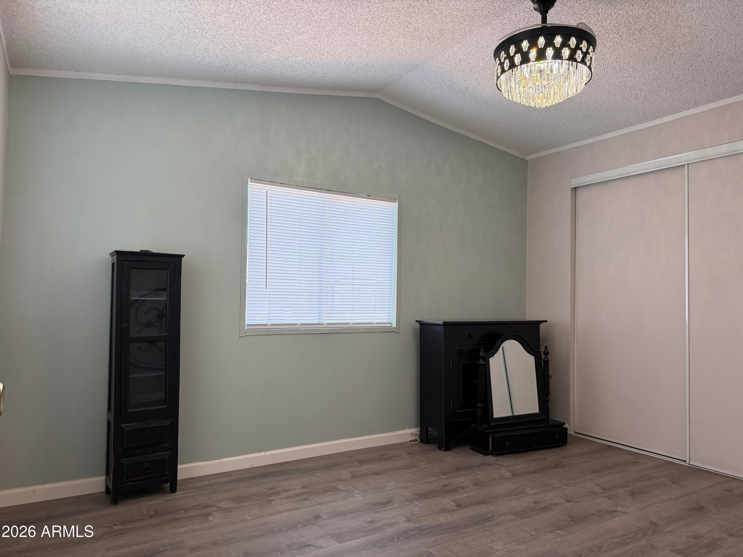 1804 W TEPEE Street 43