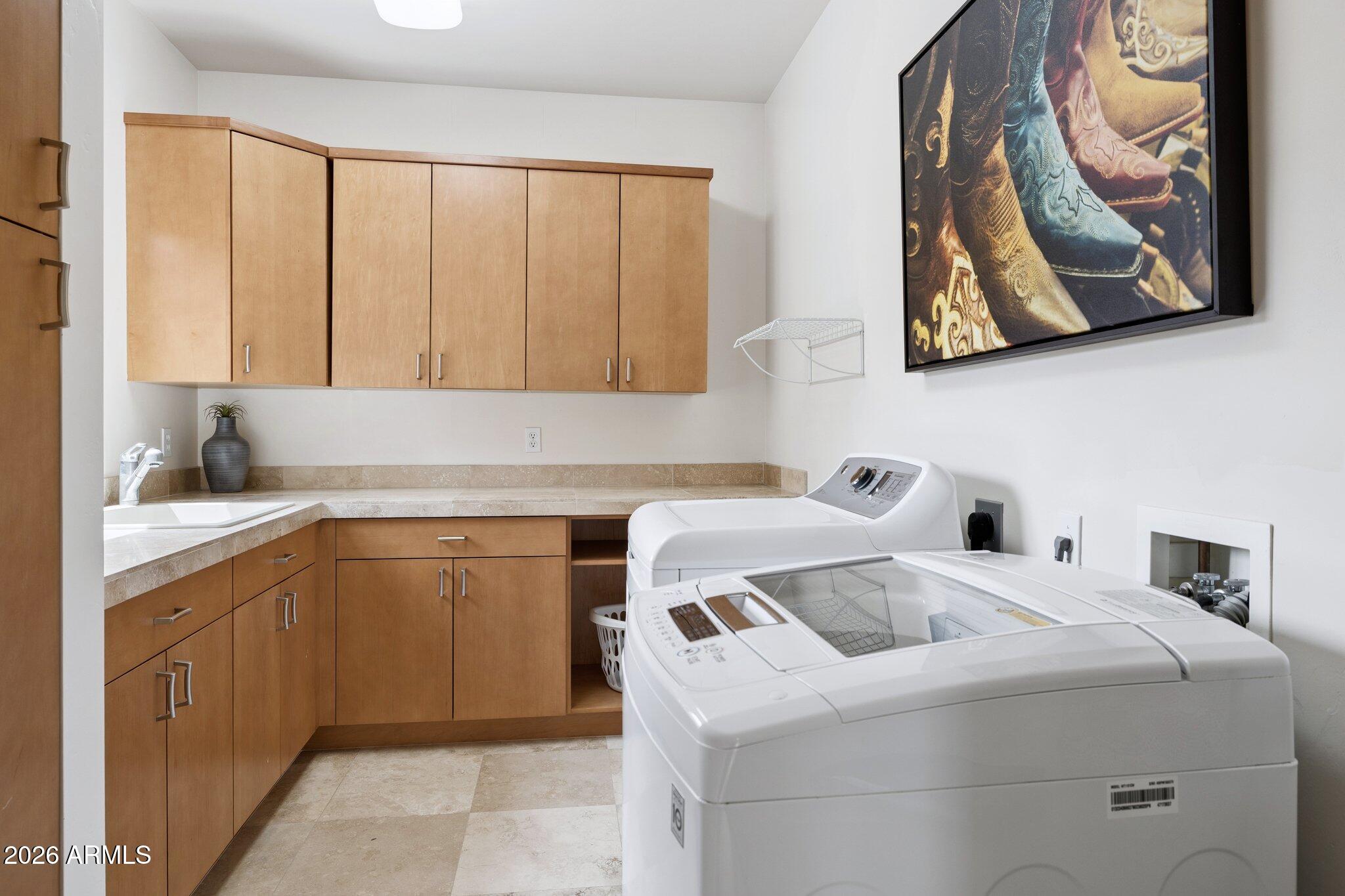 Fountain Hills, Arizona, 85268, United States, 3 Bedrooms Bedrooms, ,3 BathroomsBathrooms,Residential,Active,2039035