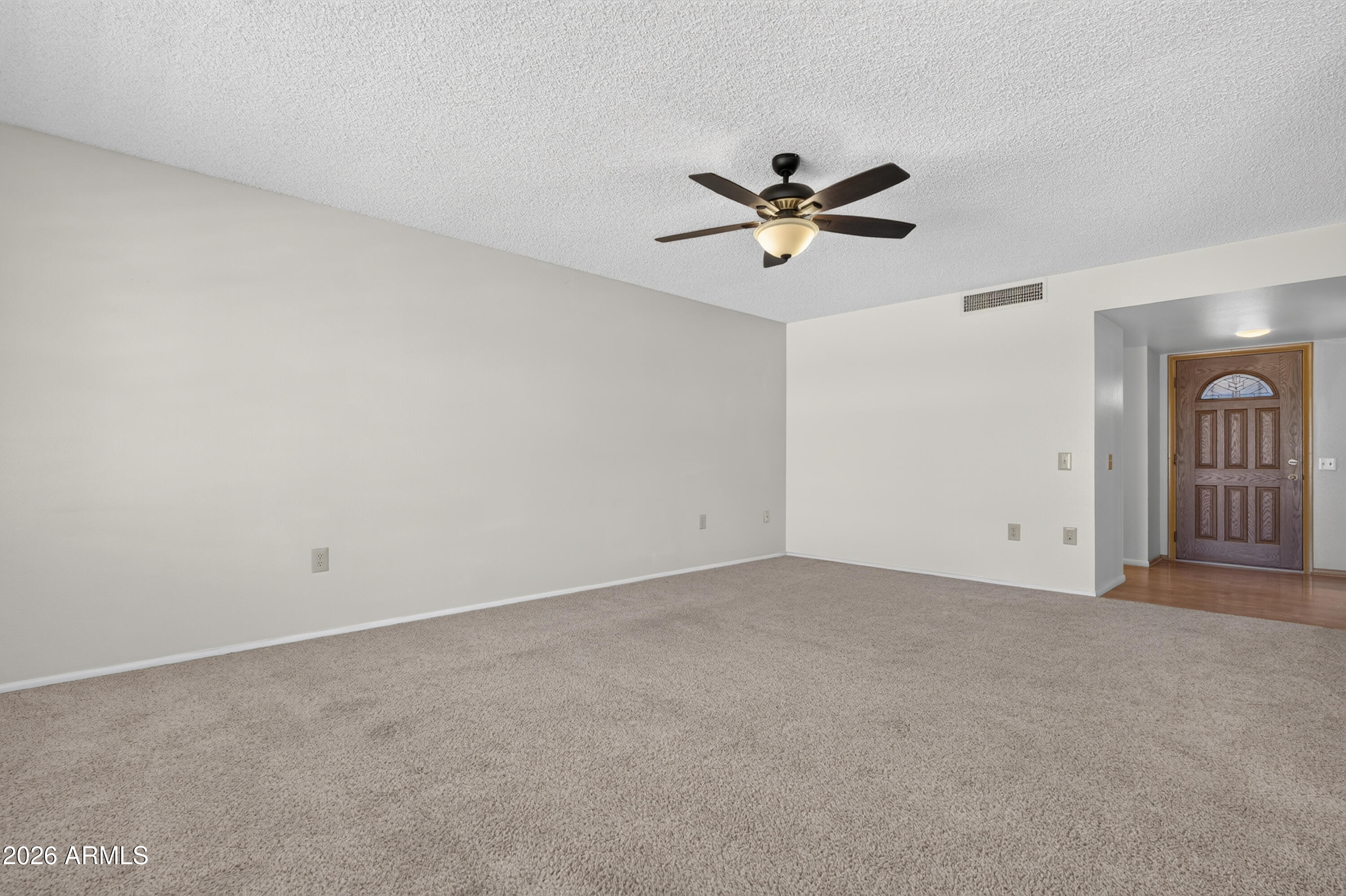 10806 W PINEAIRE Drive