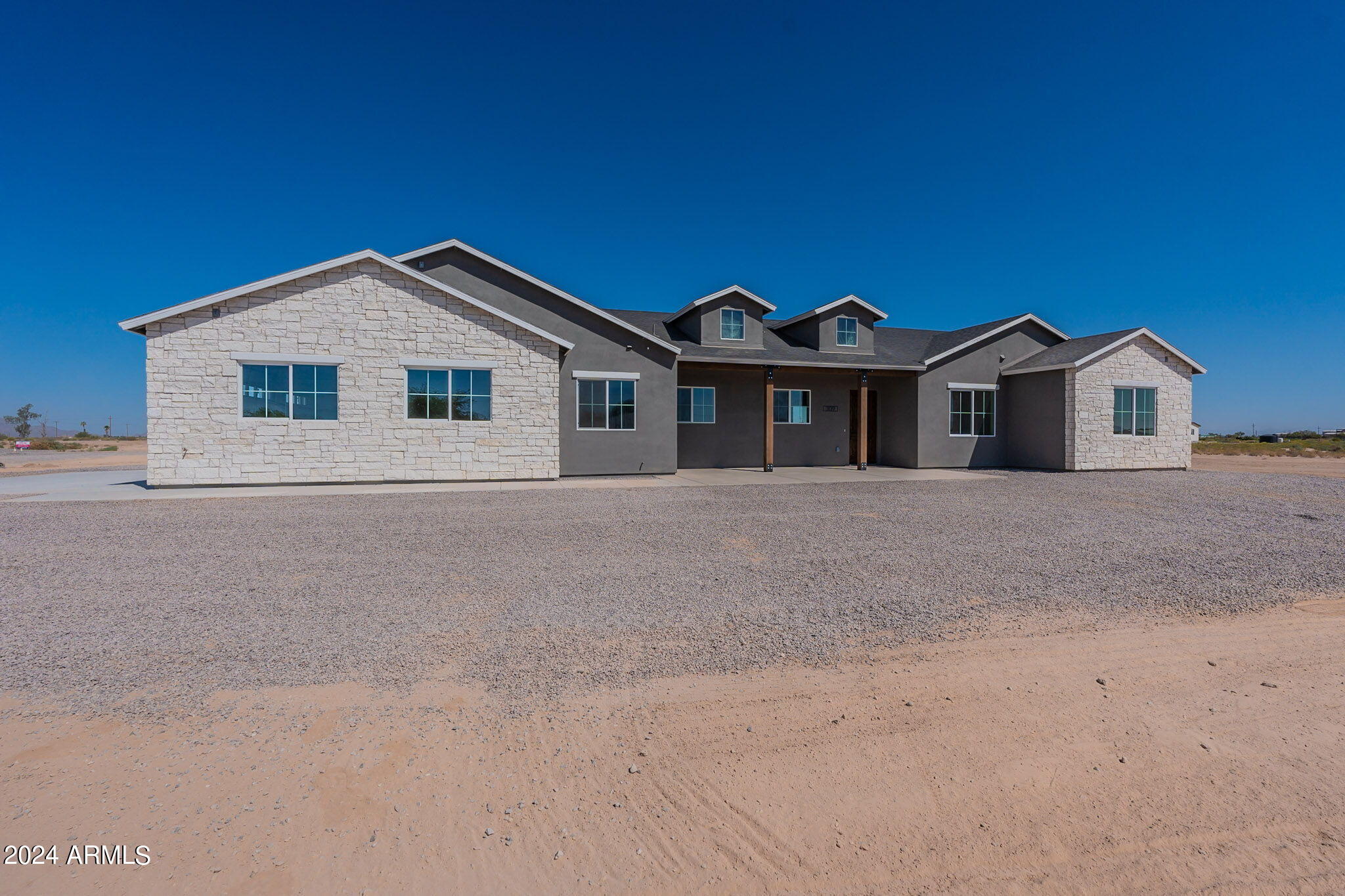 2407 E Eden Court