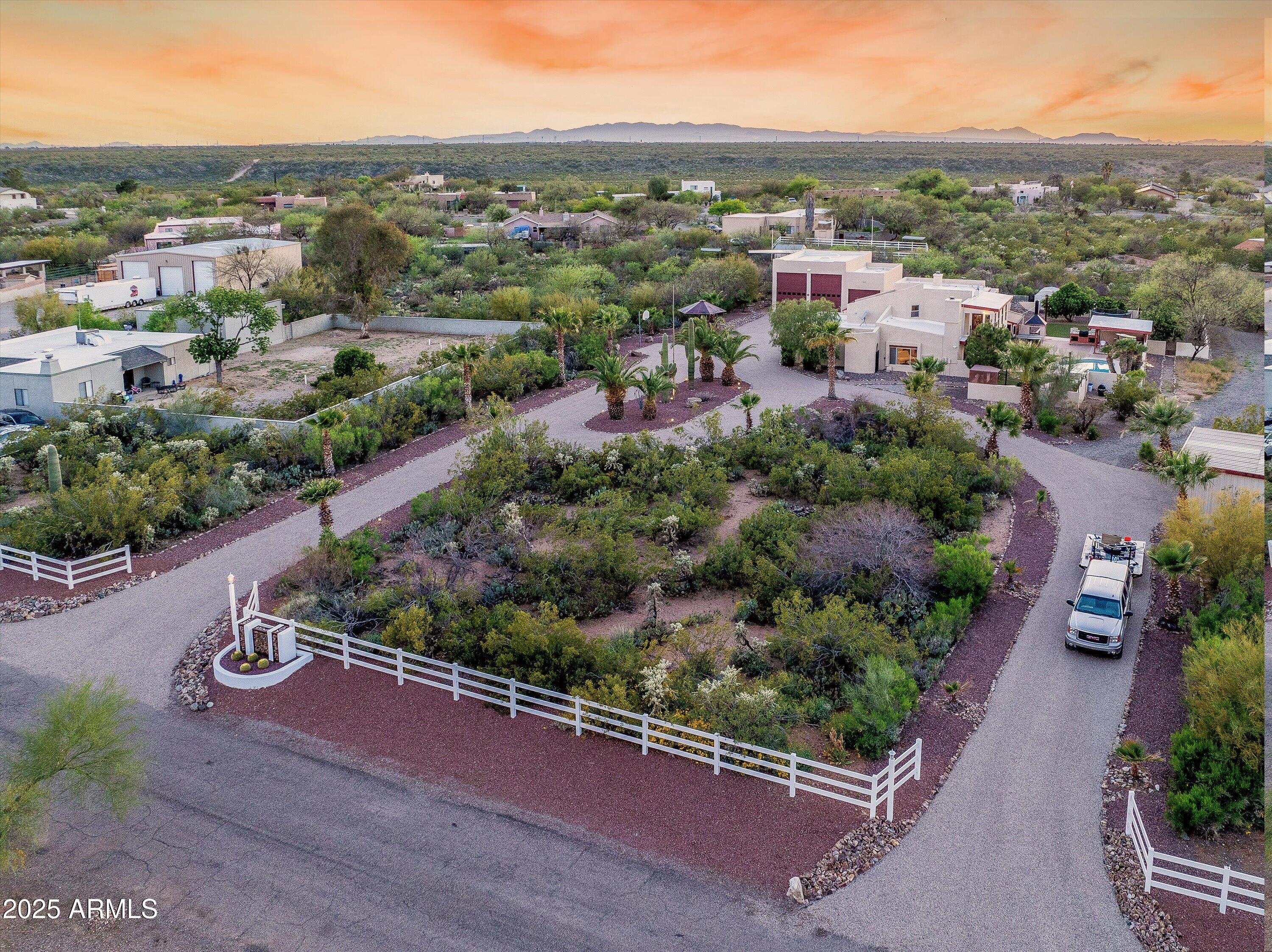 7850 S AVENIDA DE PINA --