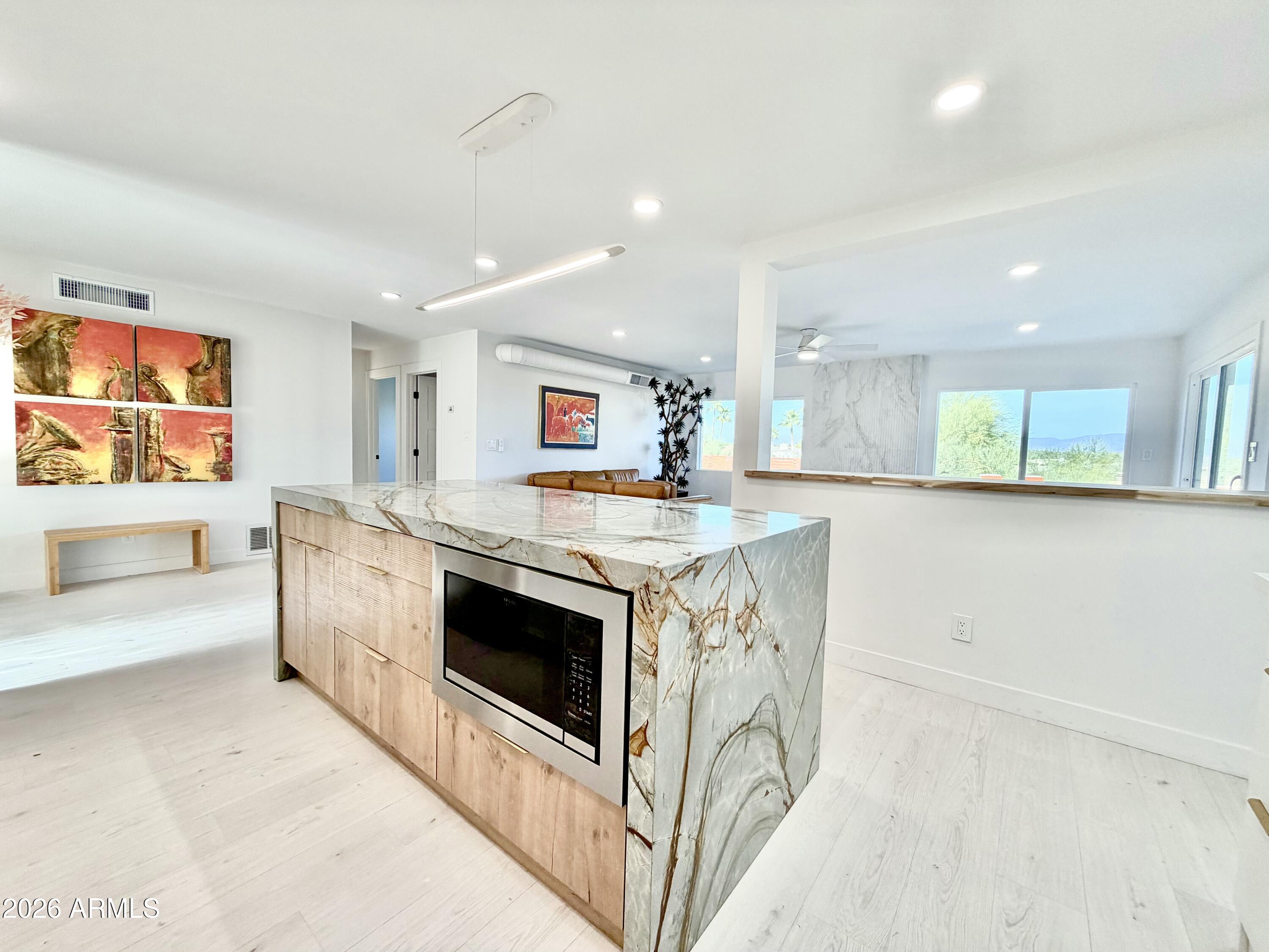 11417 N CAMERON Court