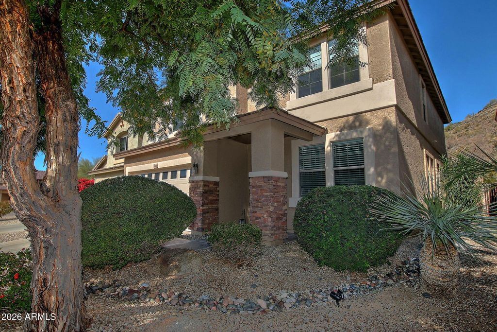 Photo of 1708 E Cielo Grande Avenue, Phoenix, AZ 85024 (MLS # 6974961)