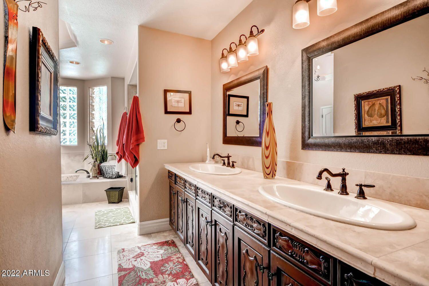 3437 E Equestrian Trail