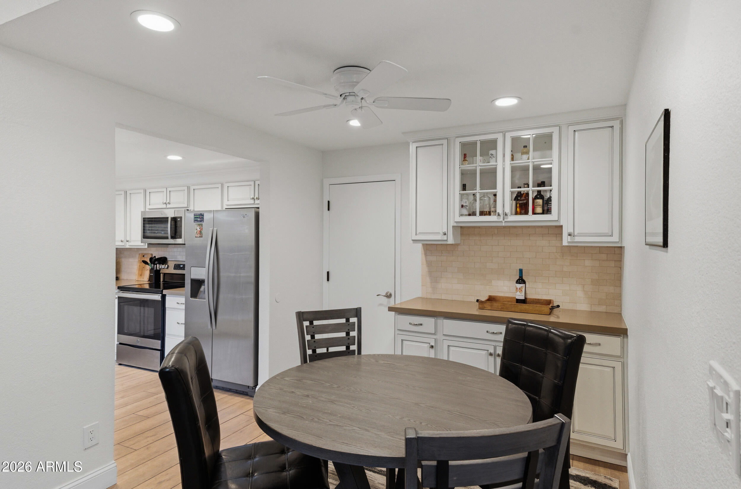 8756 E VIA DE LA LUNA --