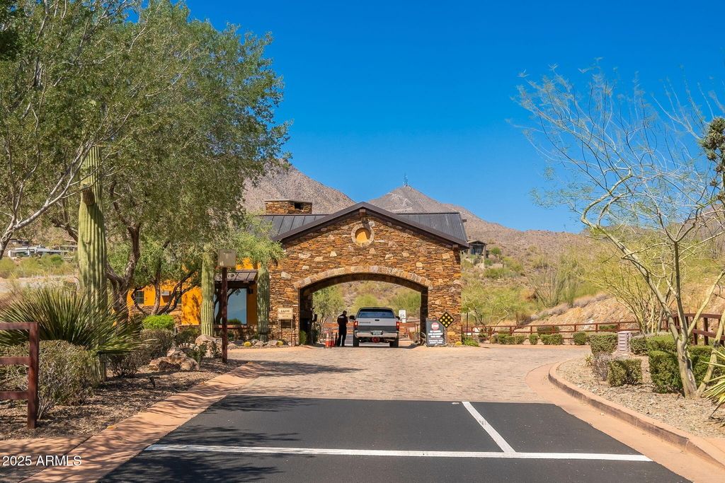 Photo of 16217 N Desert Fox Parkway #127, Fountain Hills, AZ 85268 (MLS # 6911973)