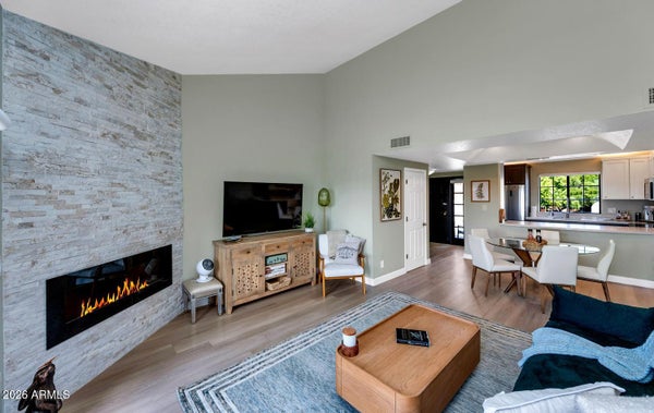 2939 E ROSE LN, PHOENIX, AZ 85016 - Image 2cf3810b6023fbd0d69089e0a4822928/655463452