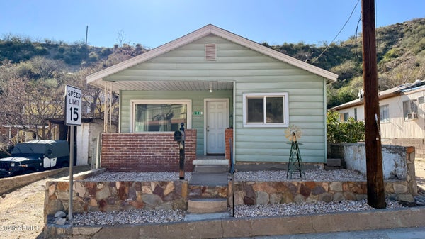 264 N CHISHOLM AVE, MIAMI, AZ 85539 - Image 2cf9a616d82249e6ca682dd1d2fb71b8/1605502681
