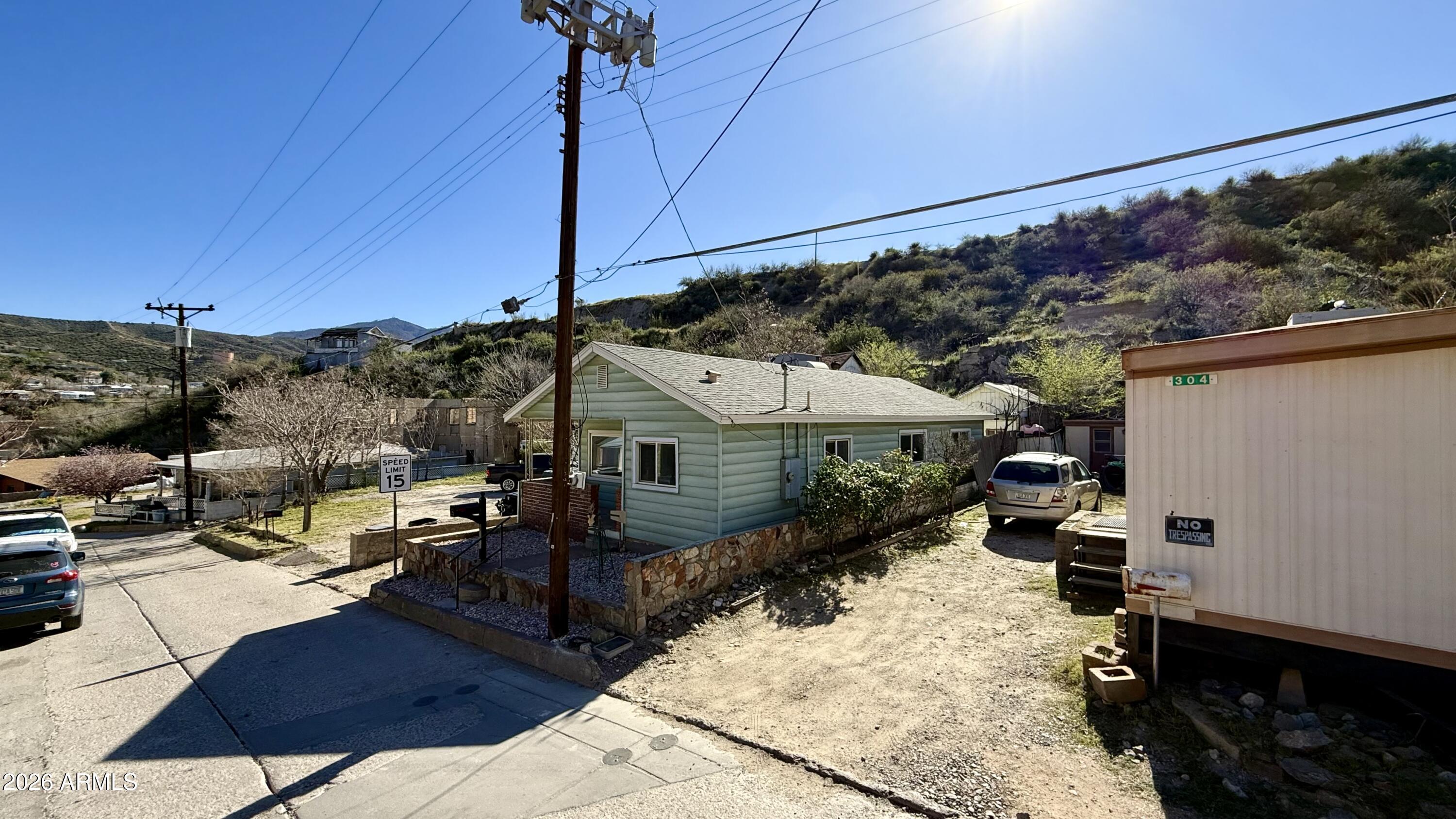 264 N CHISHOLM Avenue
