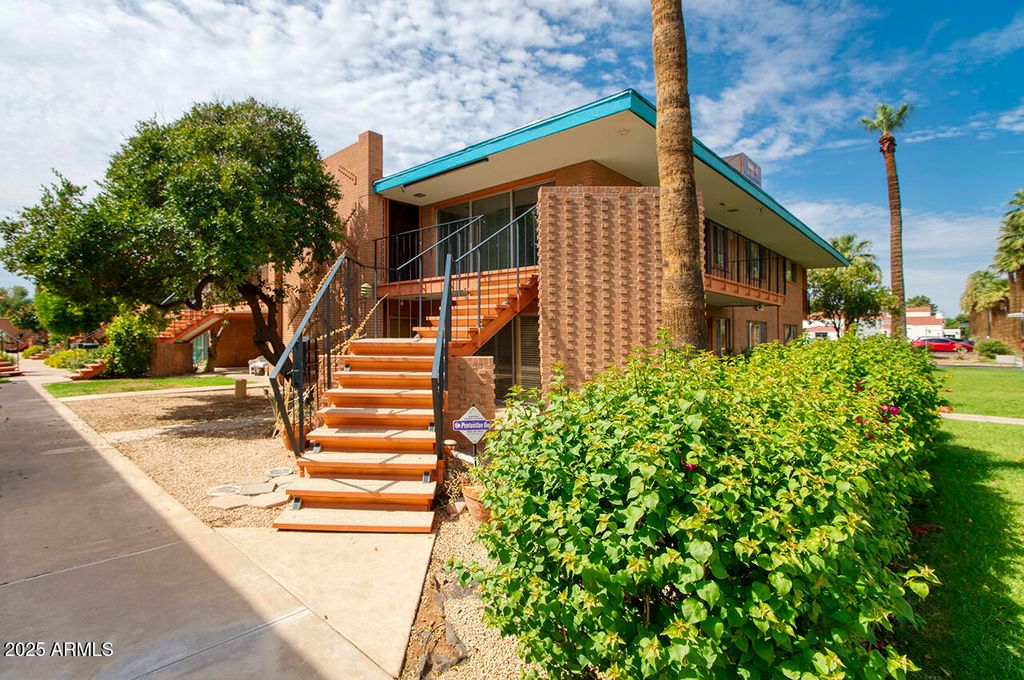 Photo of 101 E Palm Lane #C, Phoenix, AZ 85004 (MLS # 6914537)