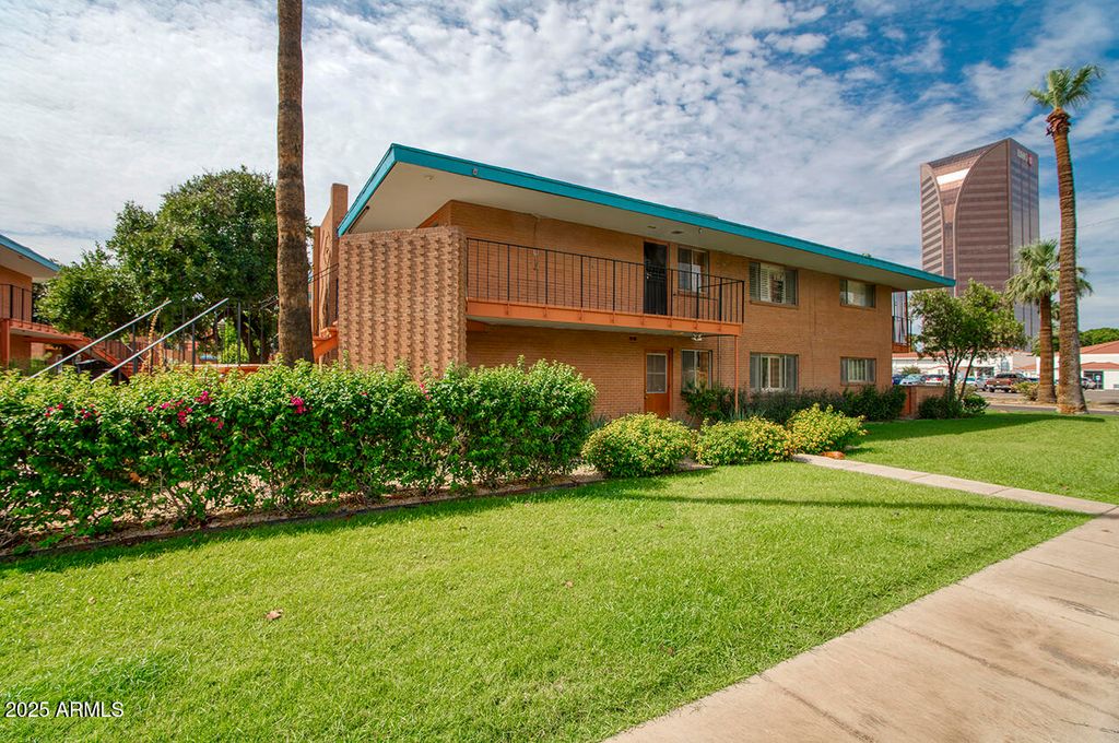 Photo of 101 E Palm Lane #C, Phoenix, AZ 85004 (MLS # 6914537)