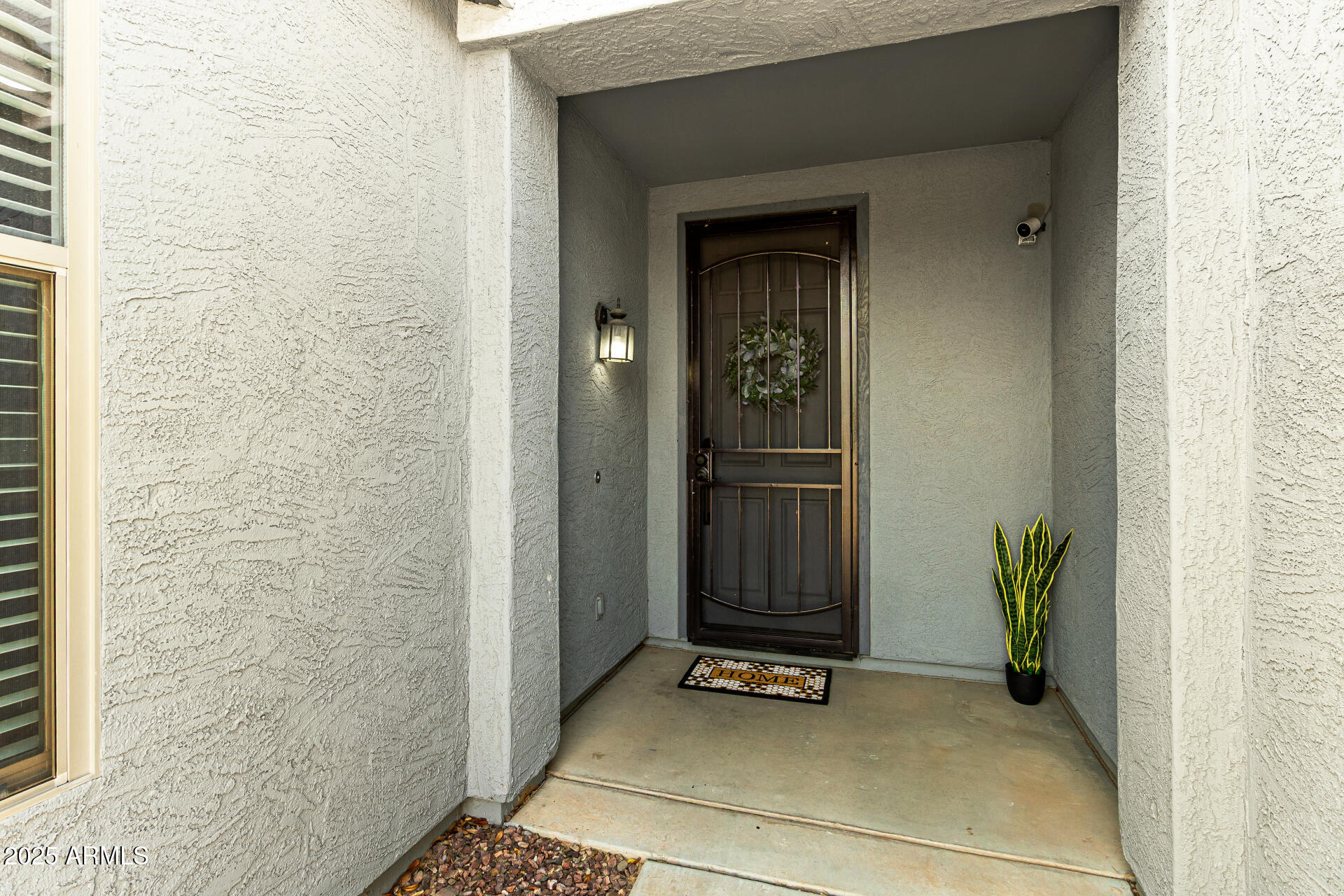 2055 W FRUIT TREE Lane