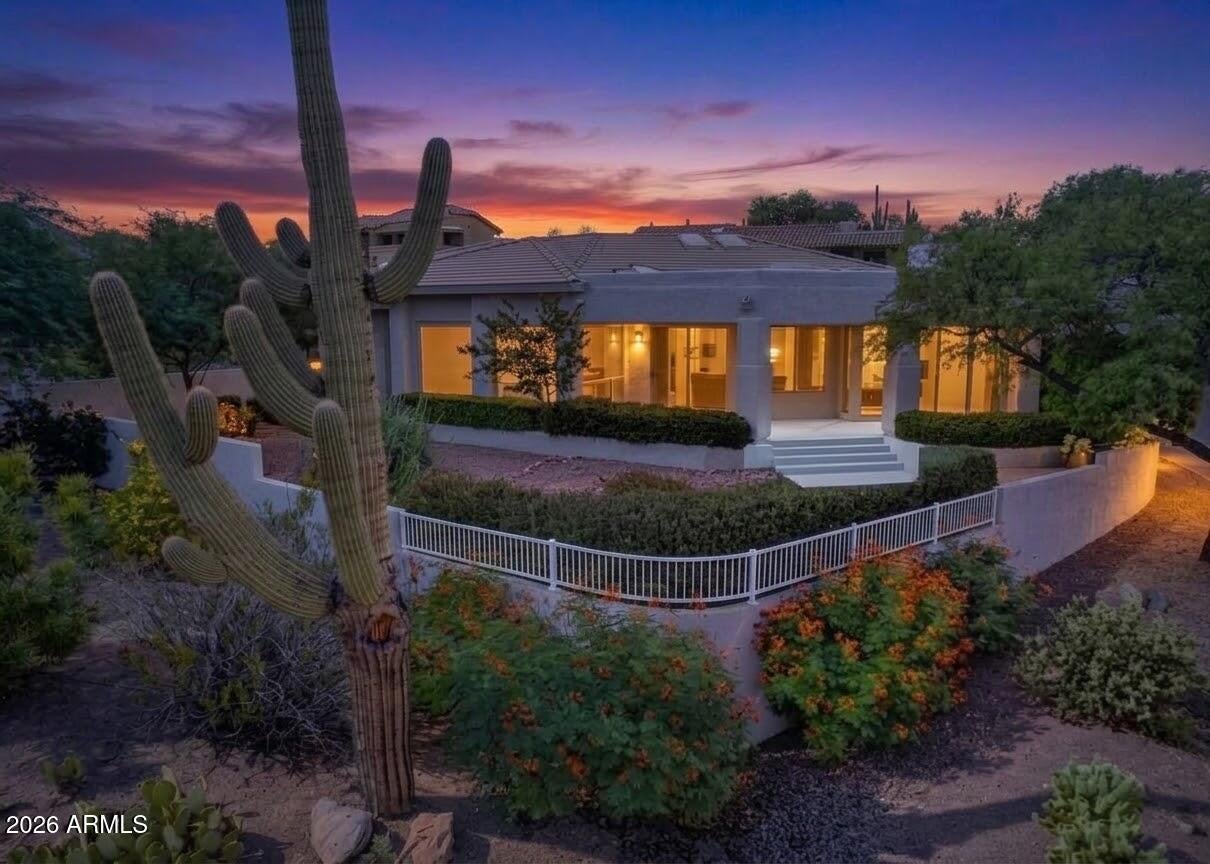 15526 E BUMBLEBEE Lane
