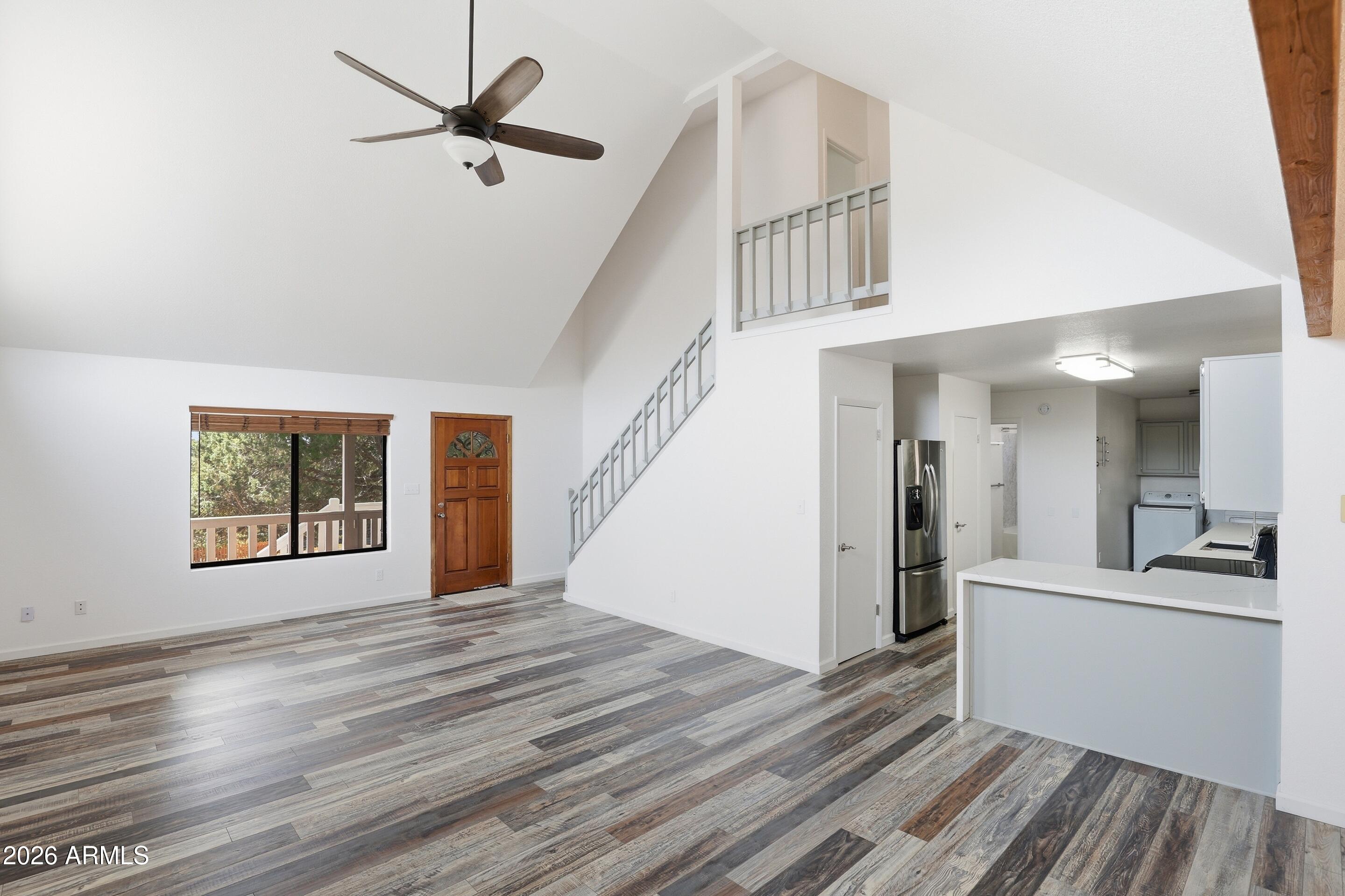 612 W Sherwood Drive