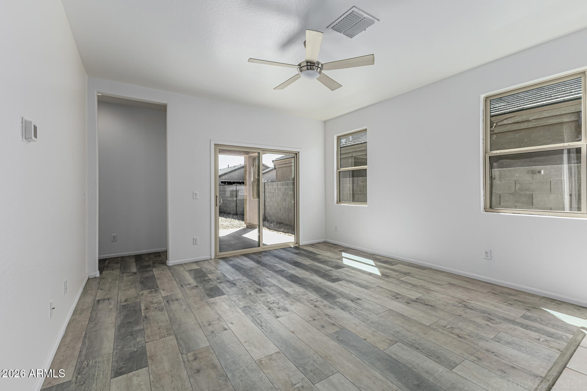 42061 W LUNAR Street