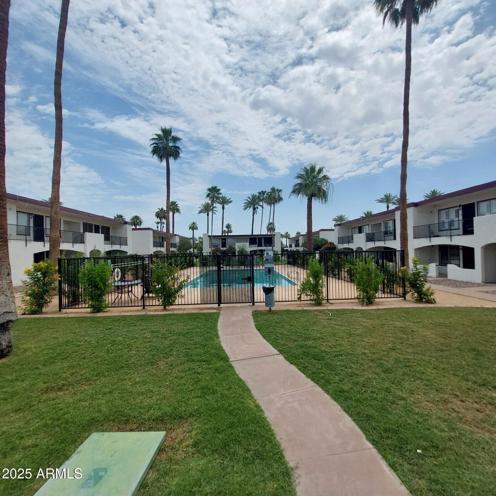 240 S Old Litchfield Road Unit 113