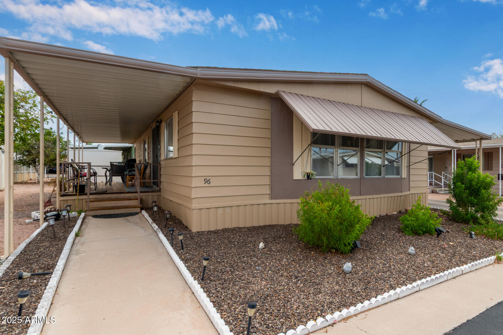 9333 E UNIVERSITY Drive 96
