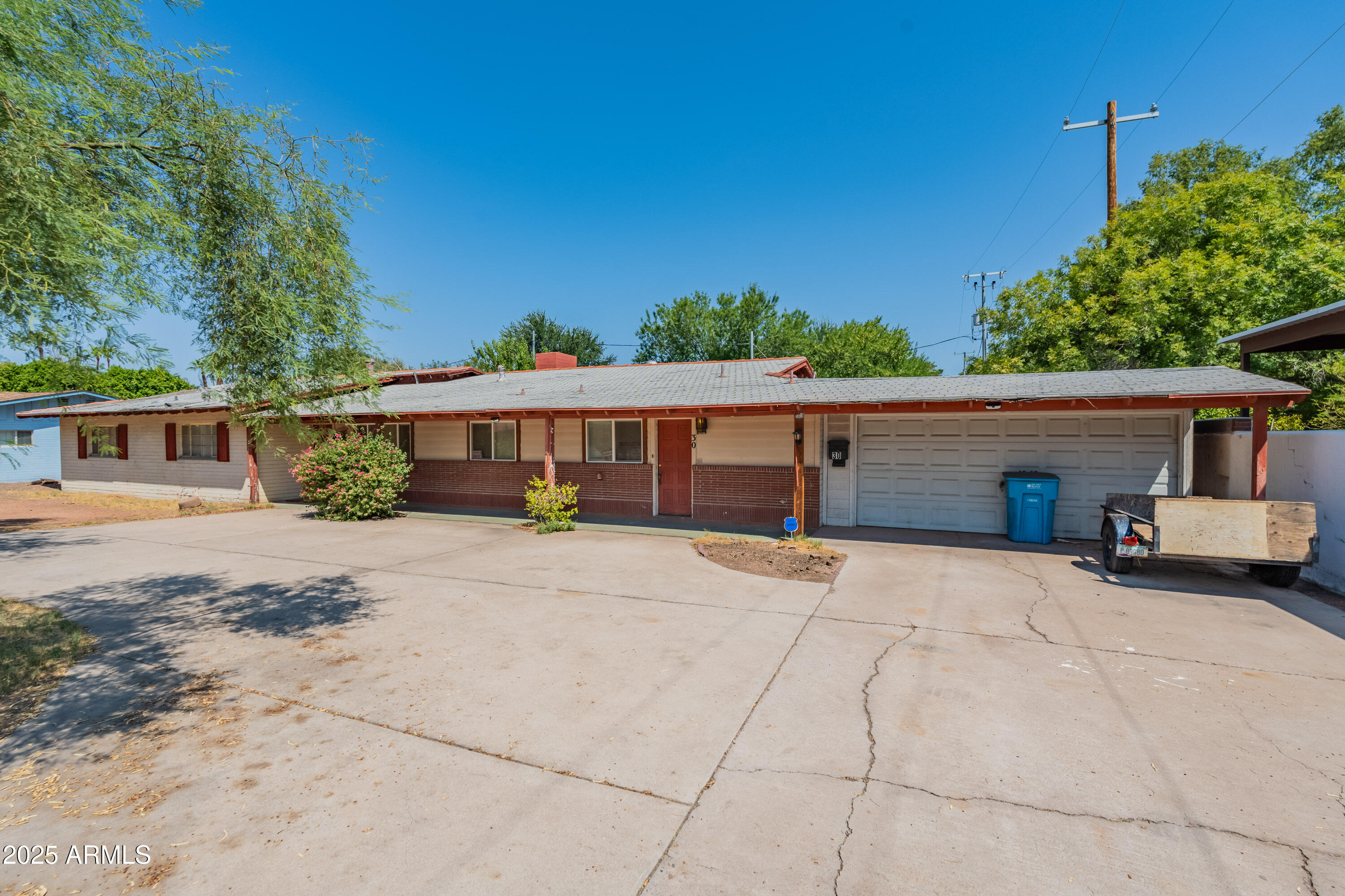 30 W BETHANY HOME Road
