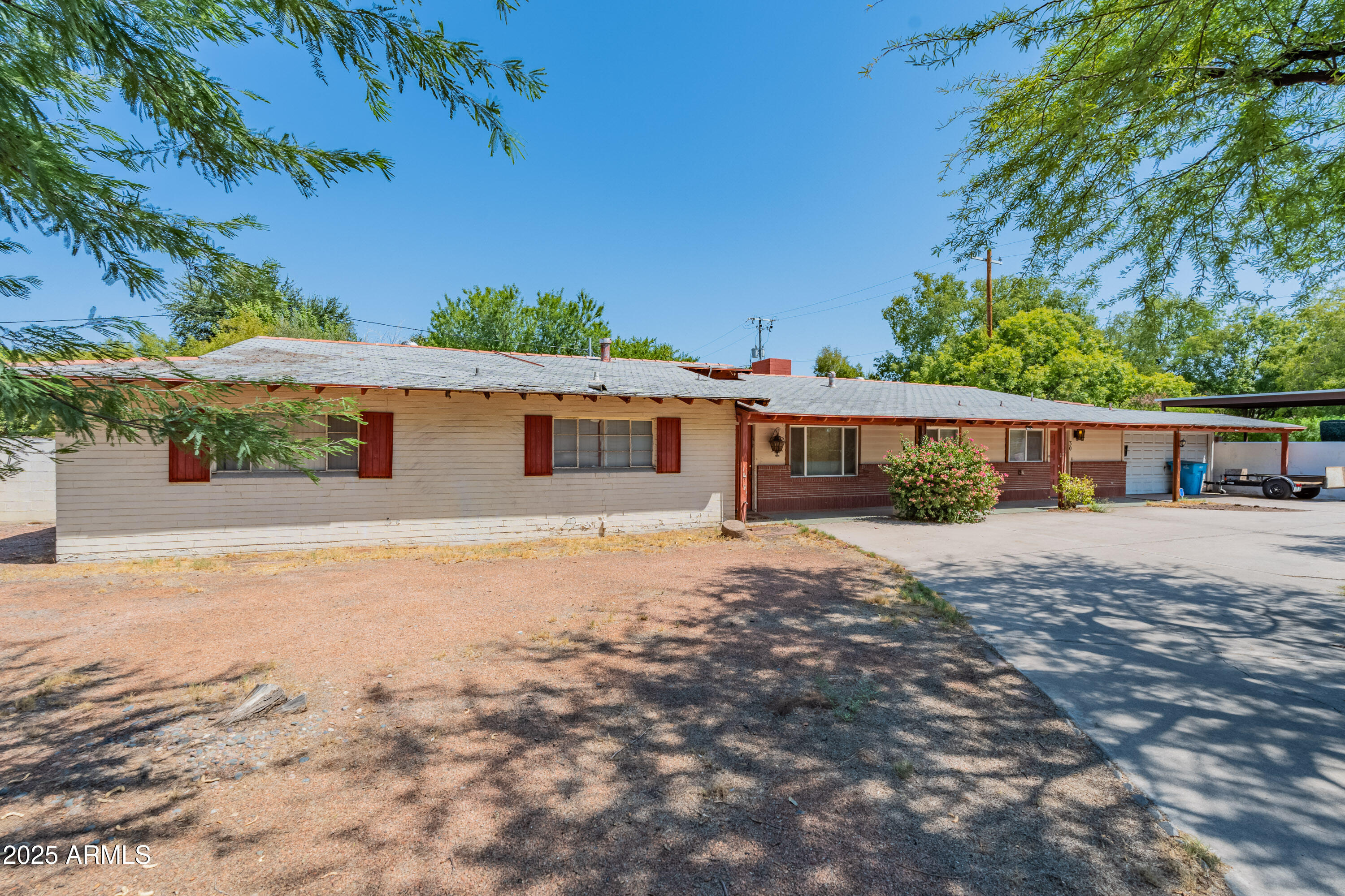 30 W BETHANY HOME Road