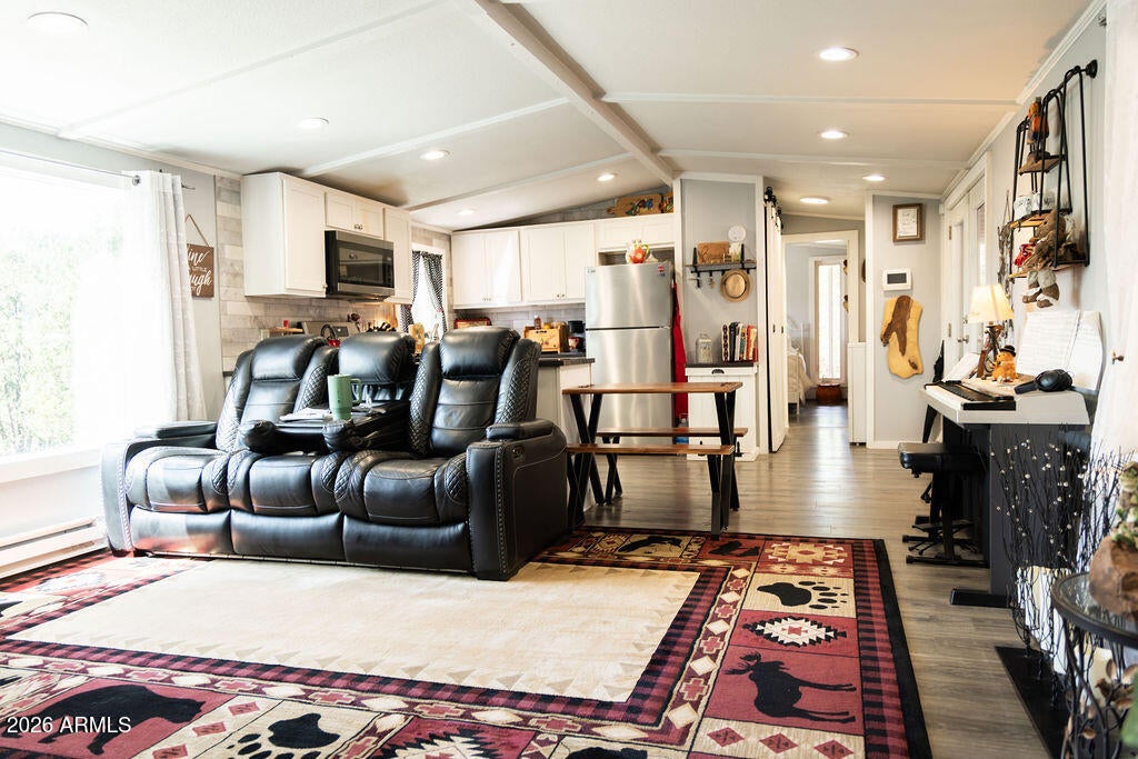 254 S BLACKFOOT Road