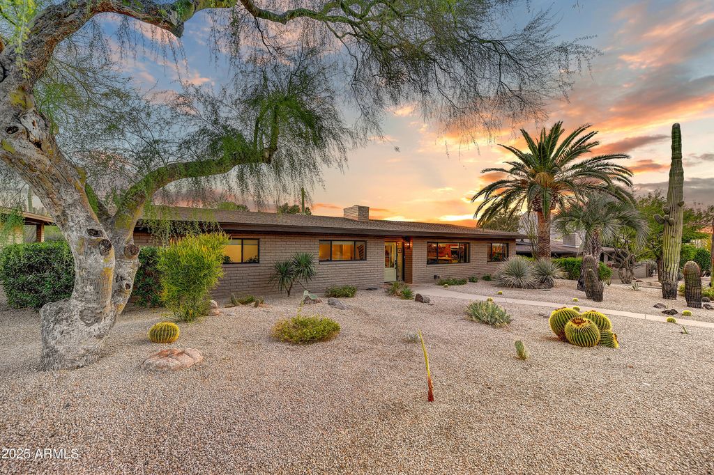 Photo of 7842 E Carefree Estates Circle, Carefree, AZ 85377 (MLS # 6933161)