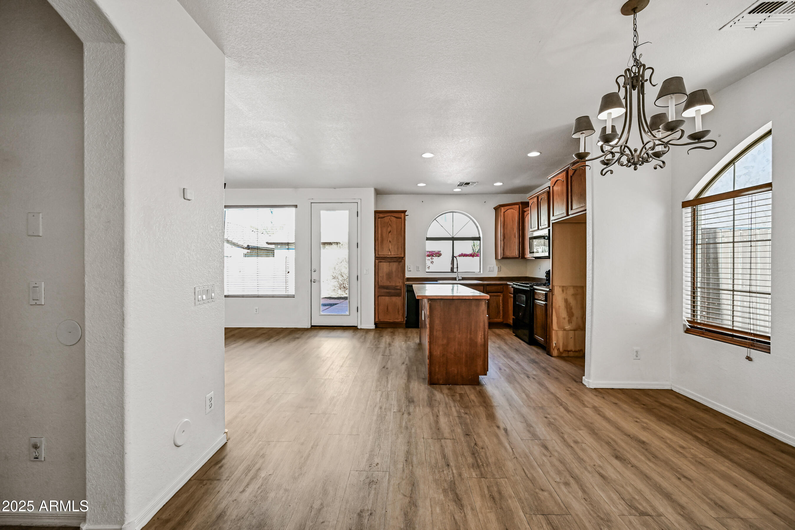 1808 E Dunbar Drive