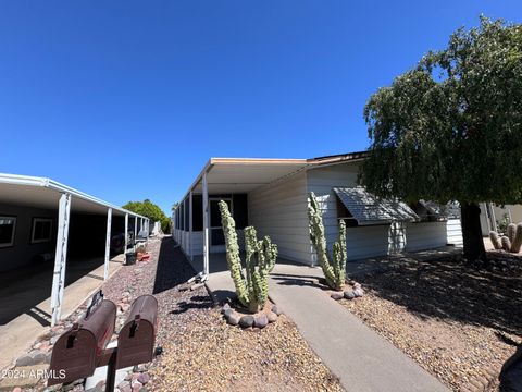 Manufactured Home in Mesa AZ 5402 MCKELLIPS Road.jpg