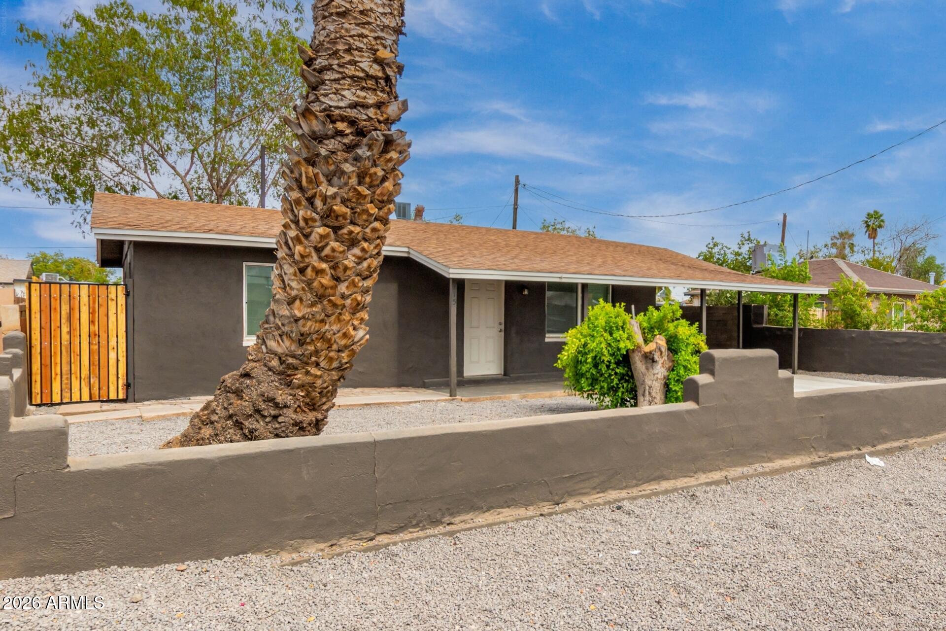 115 N 33RD Avenue