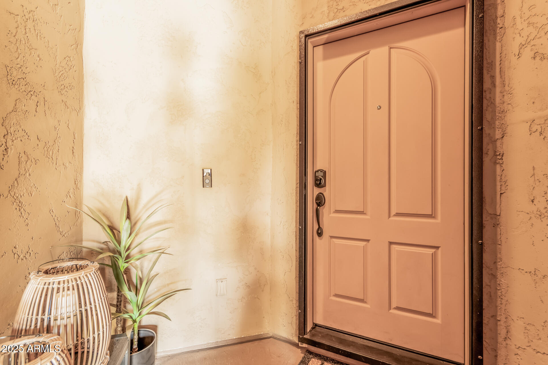 2425 W BRONCO BUTTE Trail 2010