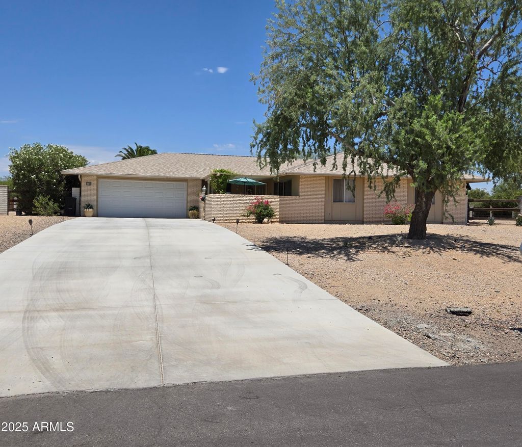 Photo of 11160 W Cinnebar Avenue, Sun City, AZ 85351 (MLS # 6887668)