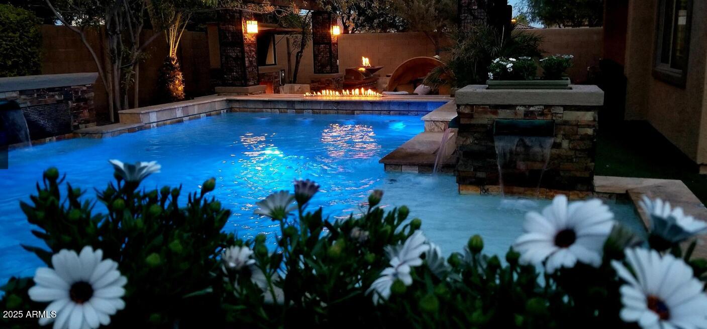 3556 E BARTLETT Place