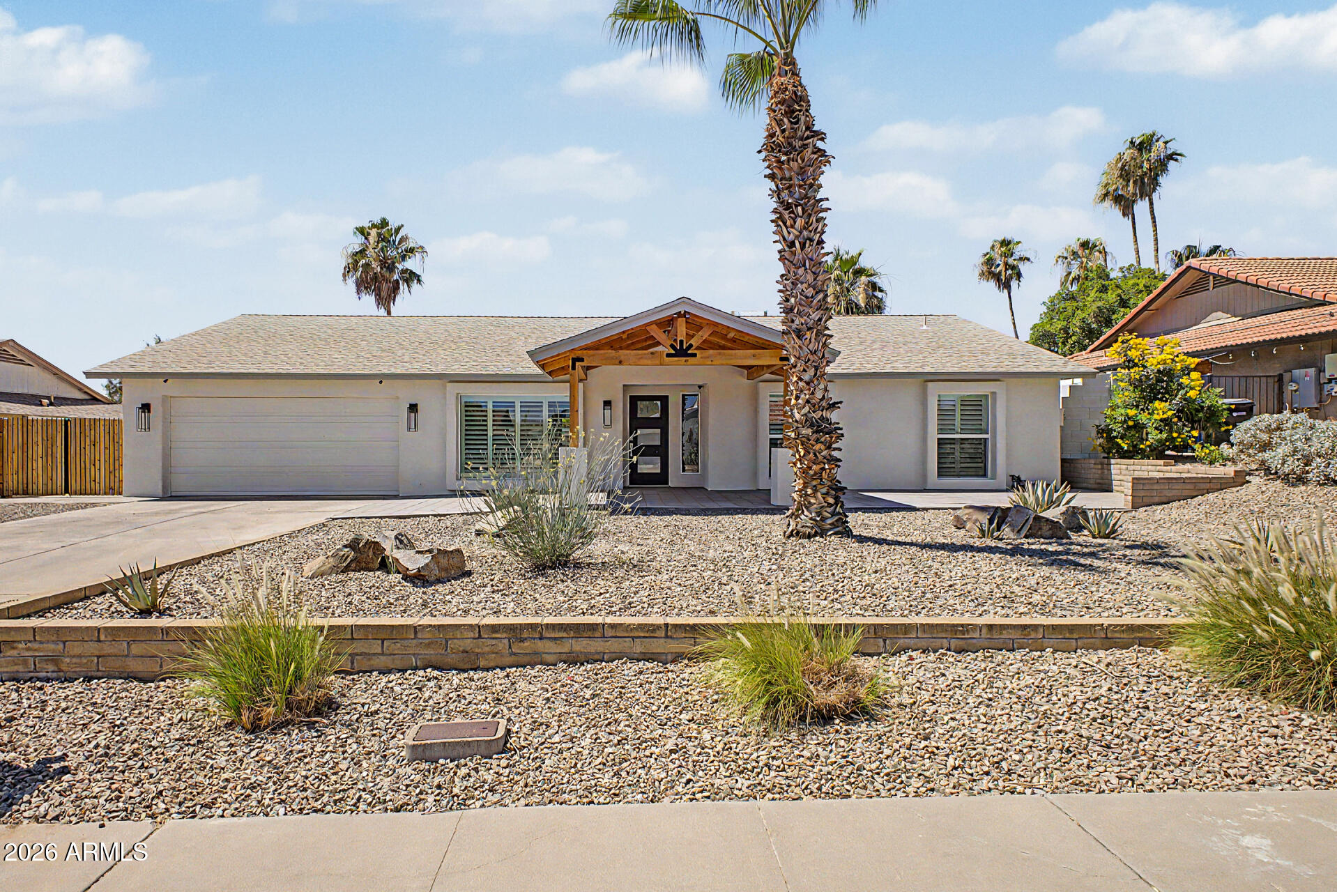 2335 E SHANGRI LA Road