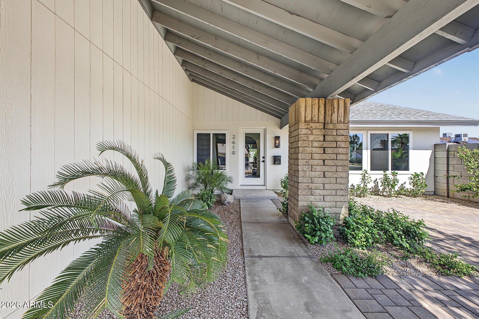 2610 E SYLVIA Street