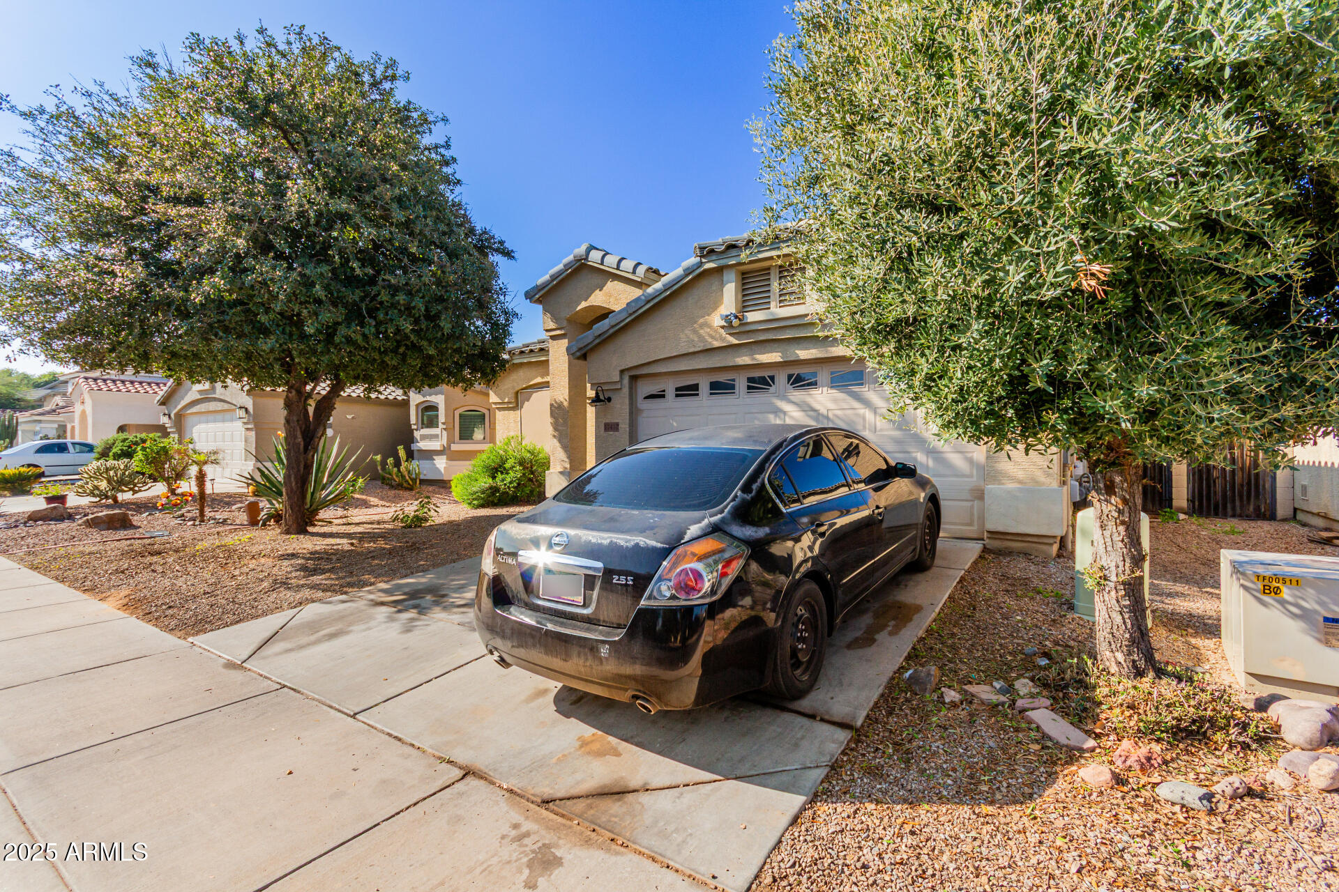 17412 N GATUN Avenue